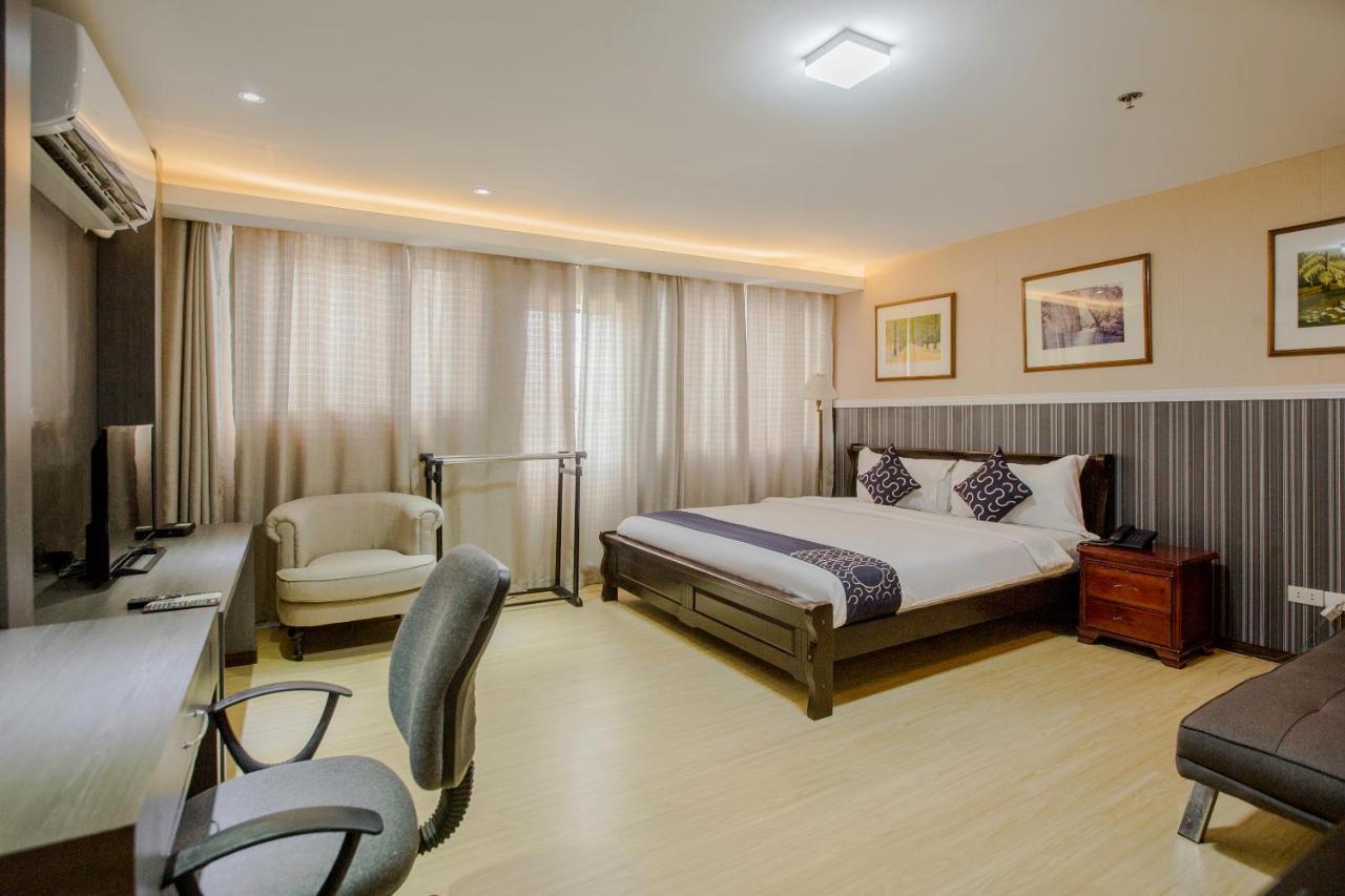Newgrange Condotel Quezon City Exterior foto