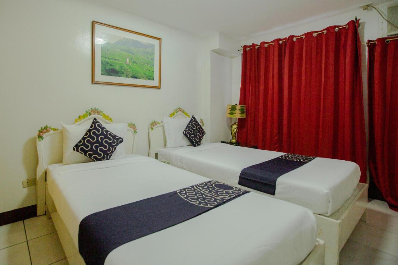 Newgrange Condotel Quezon City Exterior foto